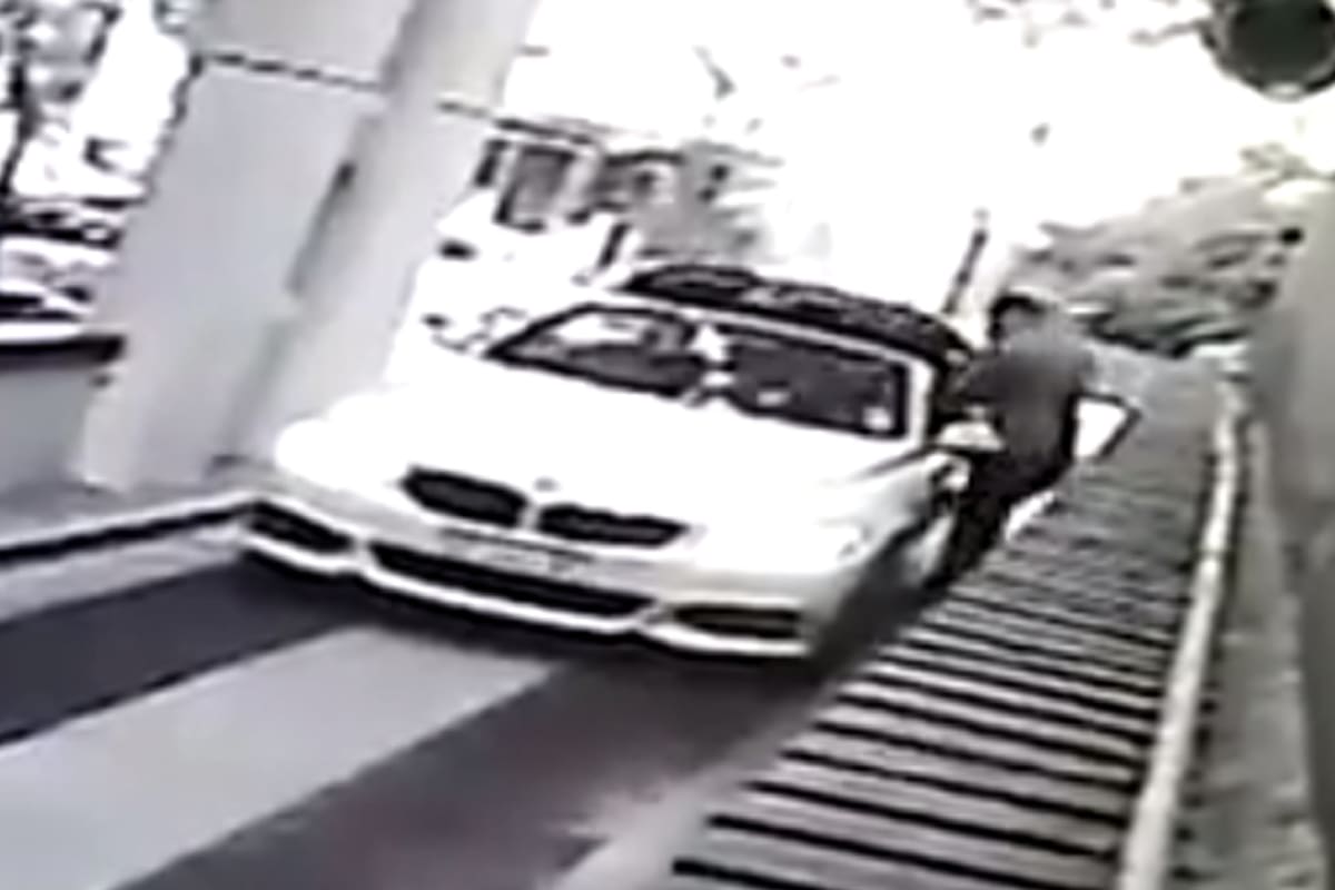 Un abogado fue baleado al llegar a su domicilio en el barrio de Belgrano. Imagen de la cámara de seguridad del edificio