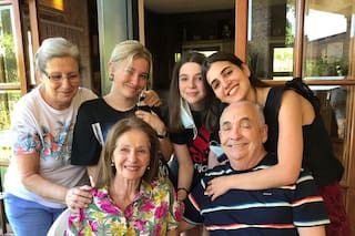 Ella dice