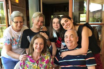 Un abrazo a las madres en su día