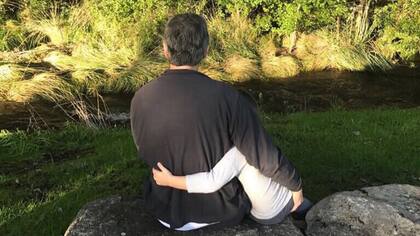 Un abrazo con Antonia: así saludó Mauricio Macri a todos los padres en su día