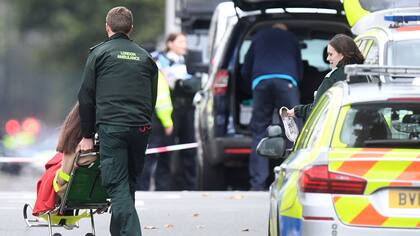 Un accidente de tránsito hizo revivir el pánico en Londres