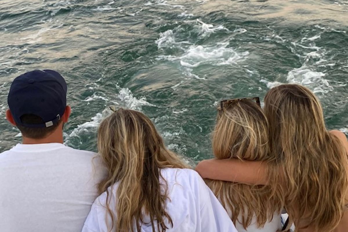 Un adiós íntimo a Sofía Sarkany