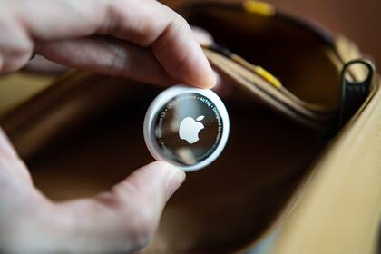 Un AirTag de Apple