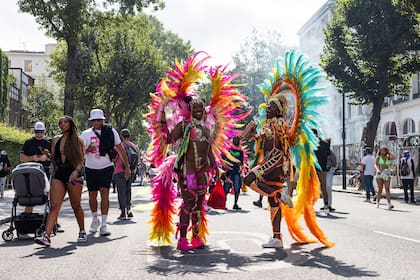 Un alto en el recorrido del carnaval de Notting Hill