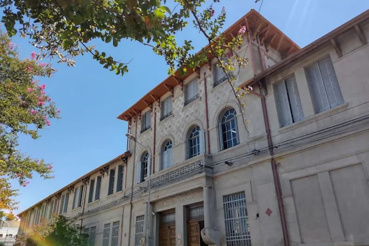 Un alumno de sexto año del Colegio San José agredió brutalmente a su profesor de música