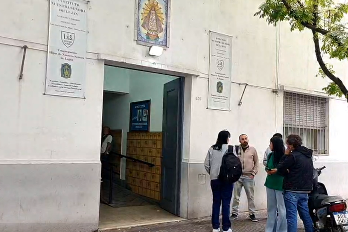 Un alumno habría ido armado a clases