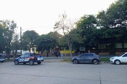 Un alumno ingresó armado a un colegio de Santa Fe y mató a un compañero.