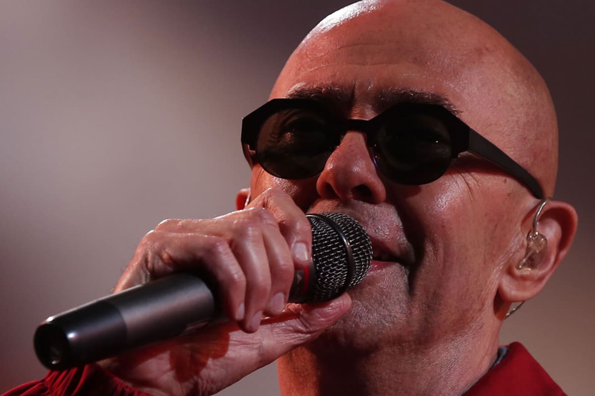 Un año después de su último recital, en el que murieron dos personas, el Indio Solari prepara el lanzamiento de un nuevo álbum pero no volverá a los escenarios