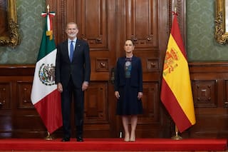 Un apretón de manos entre Sheinbaum y el rey Felipe VI abre nueva etapa de relaciones México-España