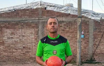 Un árbitro de fútbol de 48 años que murió en el accidente