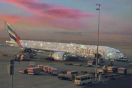 ¿Un avión de diamantes?