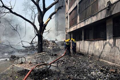 Un avión de Air India con 244 personas a bordo se estrella en Ahmedabad, en el noroeste de India