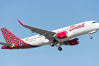Un avión de la aerolínea indonesia Batik Air
