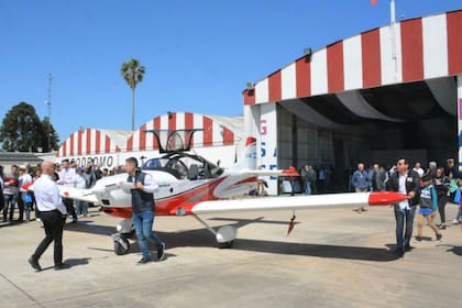 Un avión fabricado íntegrante en Santa Fe denominado Waman será el primero en su estilo con producción enteramente nacional
