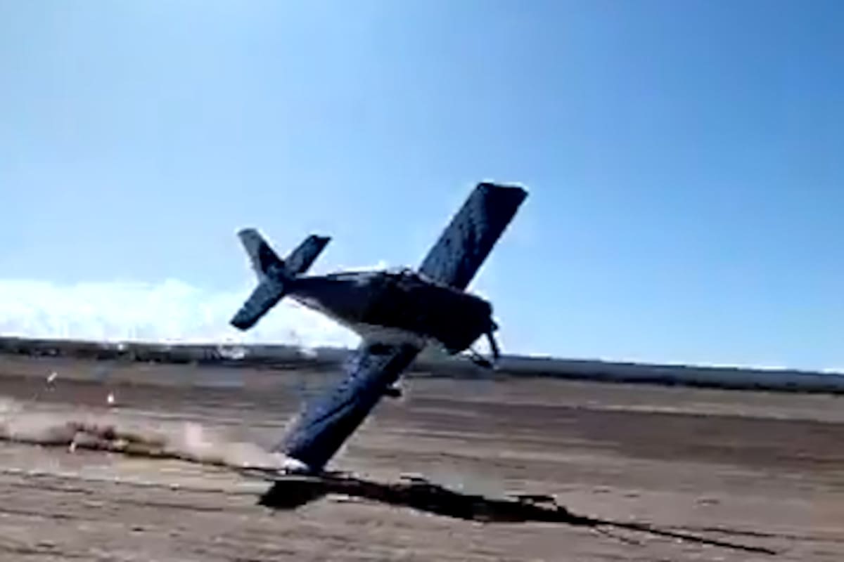 Un avión golpea su ala contra el piso en el Aeroclub de Allen