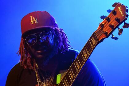 Un bajo virtuoso, un sonido elegante