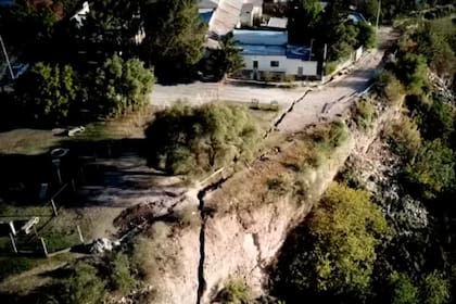 Un barrio del pueblo Diamante corre riesgo hace semanas; hay 100 evacuados