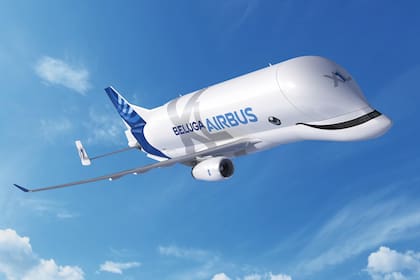 Una simulación de cómo se ve BelugaXL en el aire; es un avión diseñado para transportar partes de otros aviones