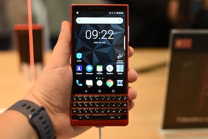 Un BlackBerry Key 2 de TCL, uno de los últimos modelos de la compañía en llegar al mercado en 2019
