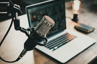 ¿Cuánto cuesta hacer un podcast en casa?