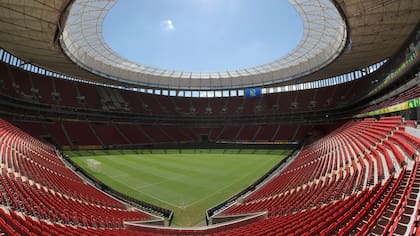 Un buen recuerdo le produce el estadio Mané Garrincha, de Brasilia, a la selección argentina: fue el escenario del 1-0 a Bélgica en 2014, su primer triunfo en cuartos de final de un mundial en 24 años; allí los dirigidos por Lionel Scaloni se cruzarán con Uruguay el viernes 18 de junio y con Paraguay el lunes 21.
