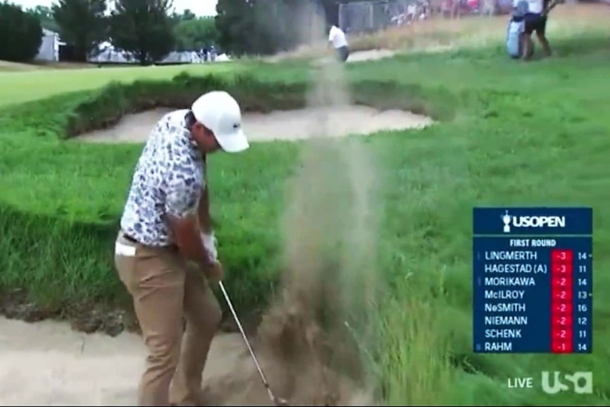 Un bunker del hoyo 5 sacó de quicio a McIlroy, pero salvó el par de manera magistral