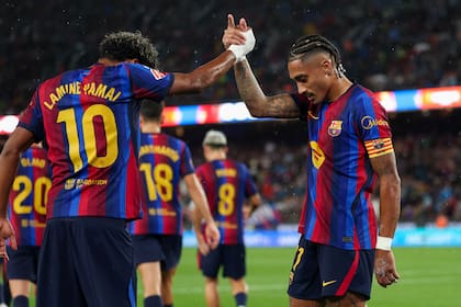 Un Camp Nou colmado vibrará a la espera del festejo compartido entre Yamal y Raphinha, dos de las grandes figuras de Barcelona.