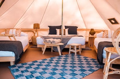 Un camping con el confort de un hotel de lujo, eso ofrece Terranova, en el predio del Wyndham Garden Luján.