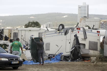 Un camping destruido tras el paso de Leslie por Figueria da Foz