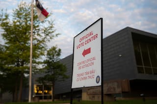 Texas crea enorme atraso en registros de votantes de cara a las elecciones de noviembre