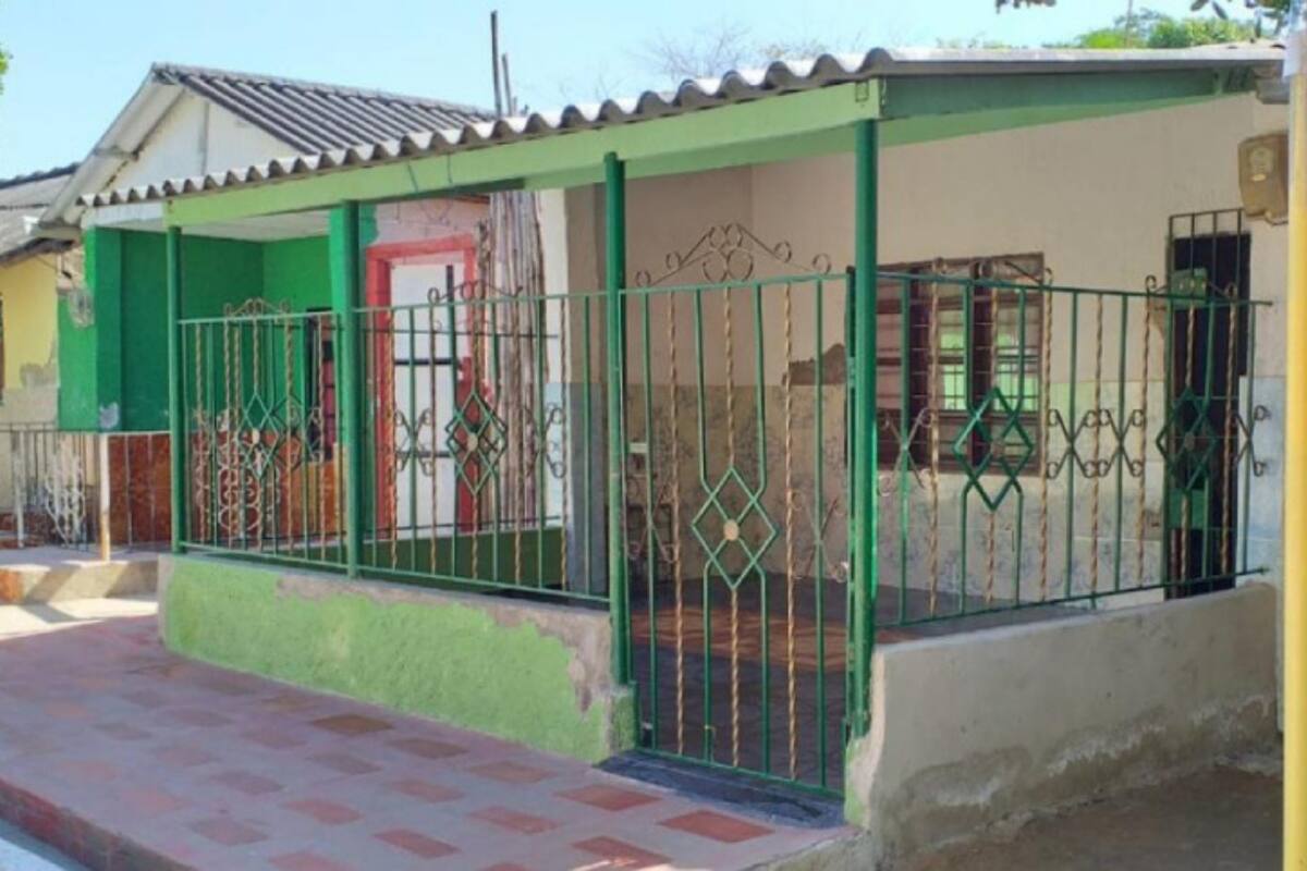 Un cartel que se apreció en la casa, resalta: "La segunda llegada de Cristo"