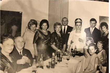 "Un casamiento en Argentina con familia que no sabíamos que teníamos", cuenta Vera Levinas.