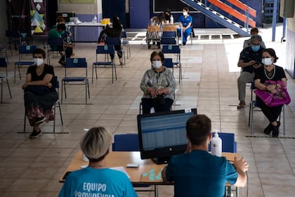 Un centro de vacunación en Santiago