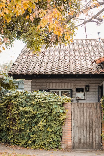 Un chalet clásico de la zona se convirtió en su nuevo hogar.