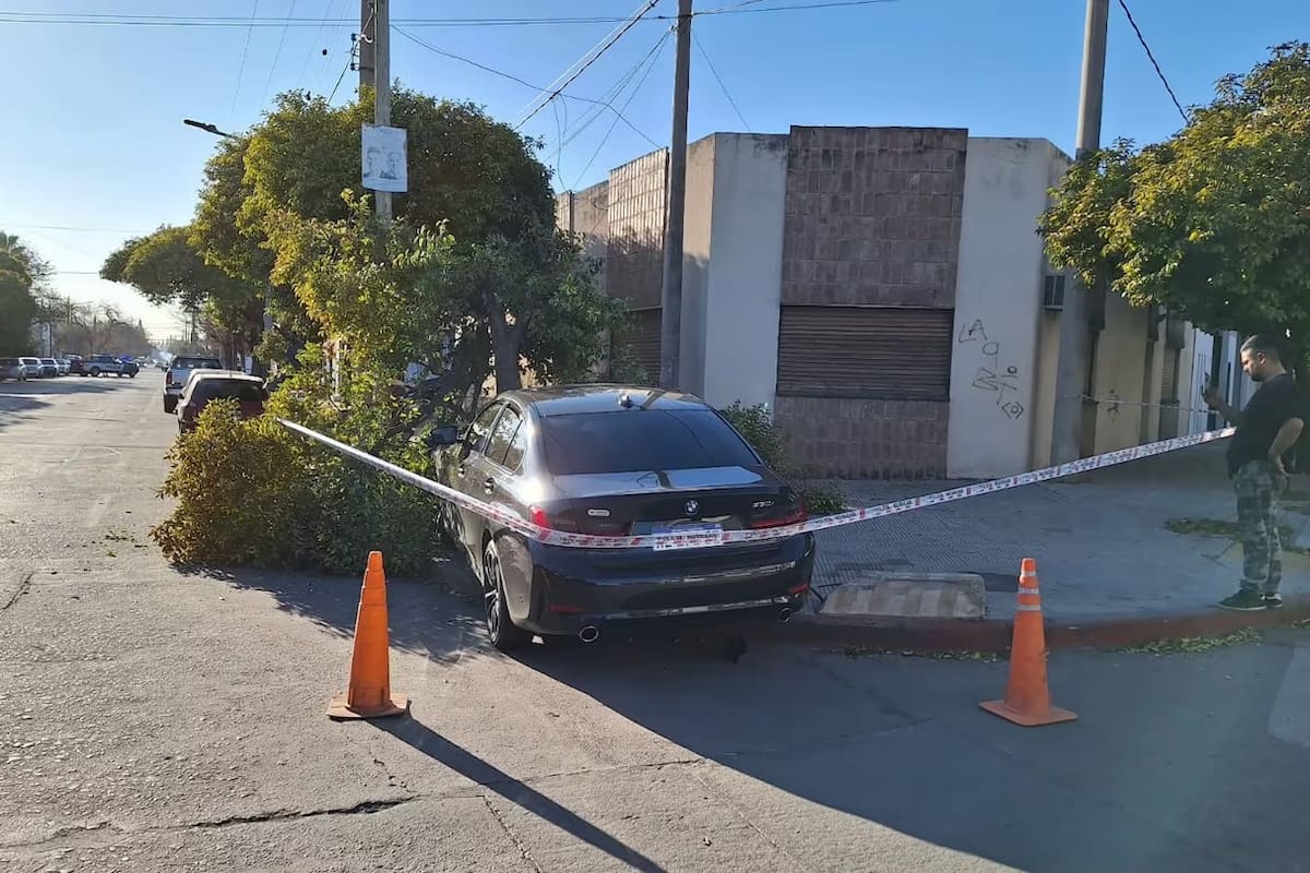 Un chico de 18 años chocó a una moto