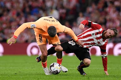 Un choque contra el Atlético de Madrid de Rodrigo De Paul