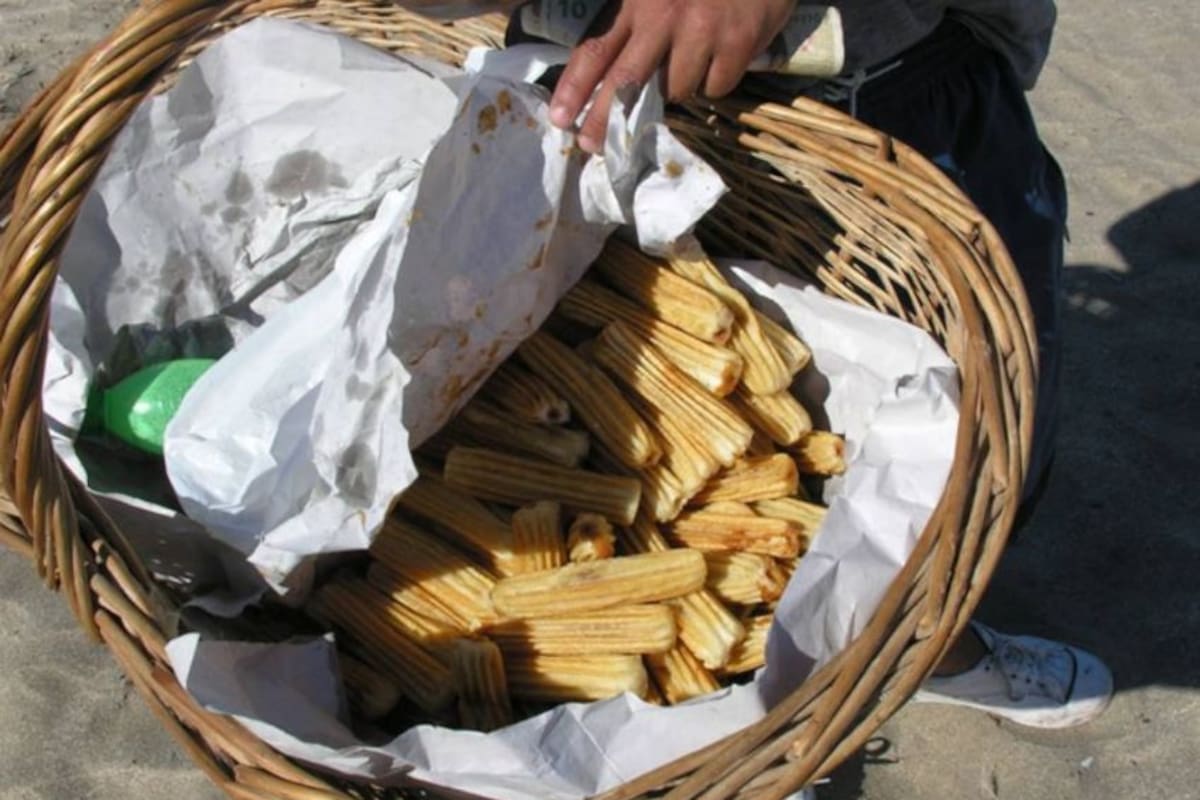 Un churrero fue apuñalado en la playa.