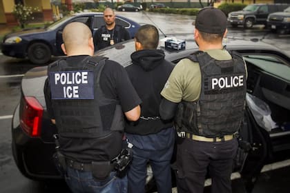 Un ciudadano colombiano fue detenido por agentes de la USBP por encontrarse de manera ilegal en Estados Unidos y ser considerado una posible amenaza para la seguridad nacional