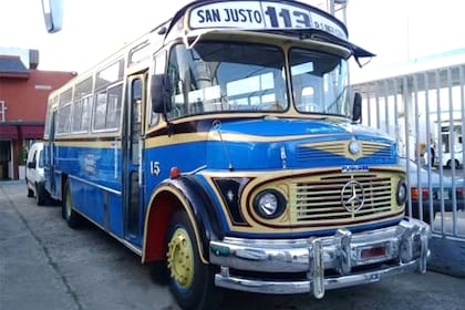 Un colectivo de la línea 113 de aquella época, el que unía las vidas de aquellos chicos que compartían las juveniles de Argentinos Juniors
