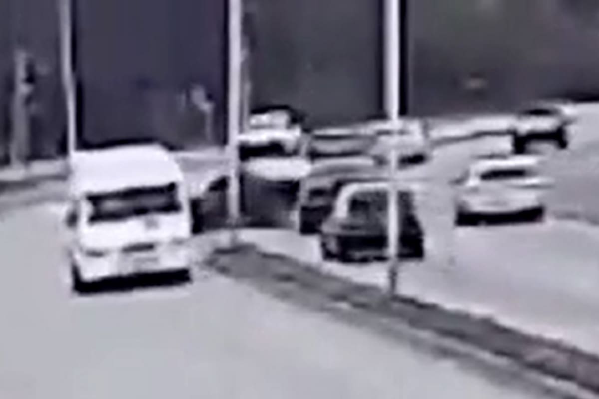 Un conductor borracho y con tres menores a bordo se cruzó de carril, chocó y mató a una mujer en Merlo