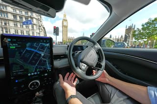 Robotaxis se estrenan en concurridas calles de Londres mientras Europa evalúa más autos autónomos