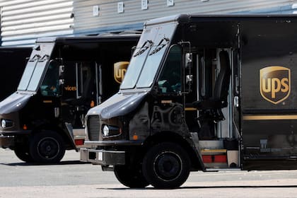 Un conductor de UPS provocó sentimientos encontrados tras revelar cuándo gana a la semana (archivo)