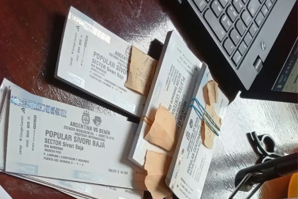 Un conjunto de entradas para la despedida de Lionel Messi de la selección argentina