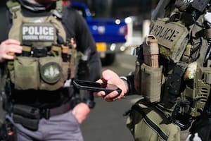Un control de tránsito derivó en una detención por parte del ICE tras la intervención indirecta del sheriff del condado de Mesa