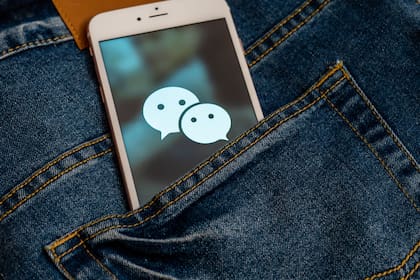 Un creciente número de aplicaciones toman a WeChat como referencia para ampliar los servicios que incluyen más allá de su foco original, buscando evitar que el usuario salga de su aplicación para usar otras funciones