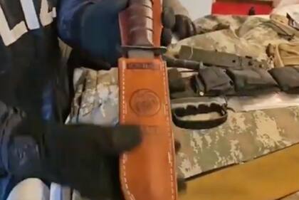 Un cuchillo de la agrupación confiscado en los allanamientos