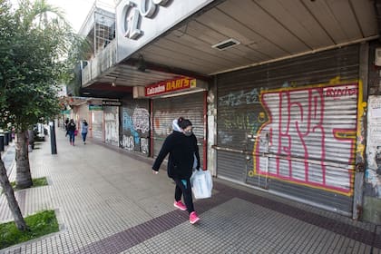 Las cámaras de comercio de diferentes provincias pidieron al Estado que mantenga la ayuda así el consumo no caiga más de lo que ya lo hizo