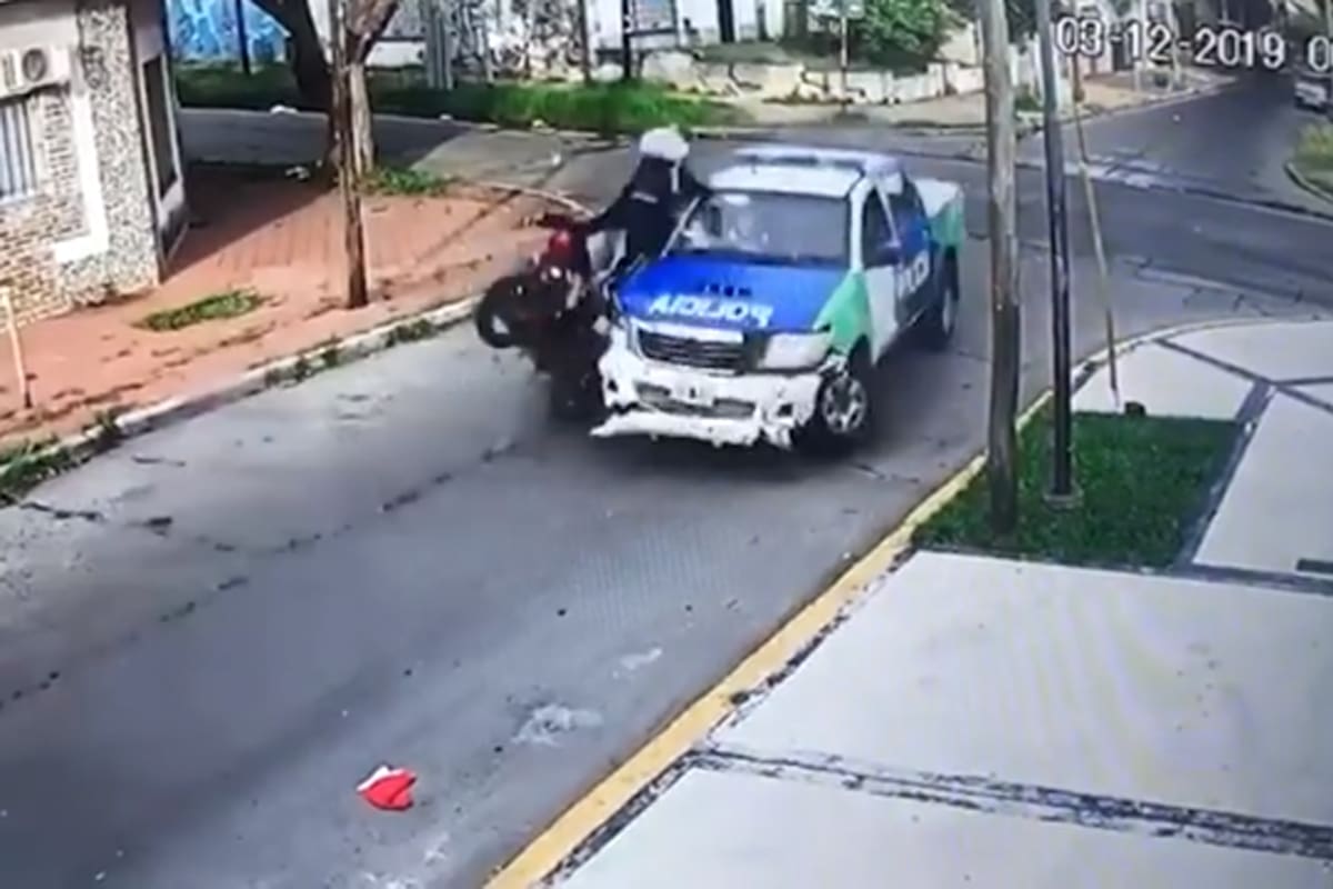 Un delincuente falleció y otros dos fueron aprehendidos en una persecución policial