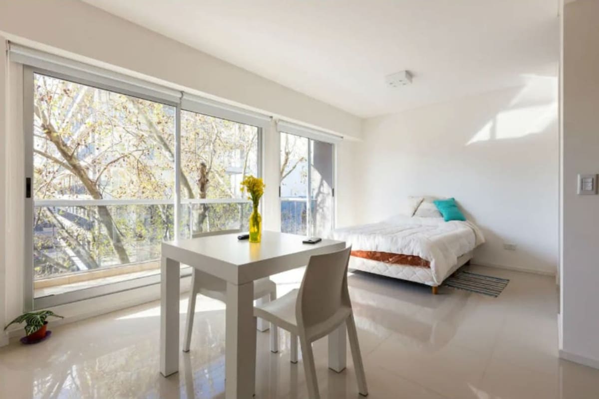 Un departamento del barrio de Palermo publicado en Airbnb