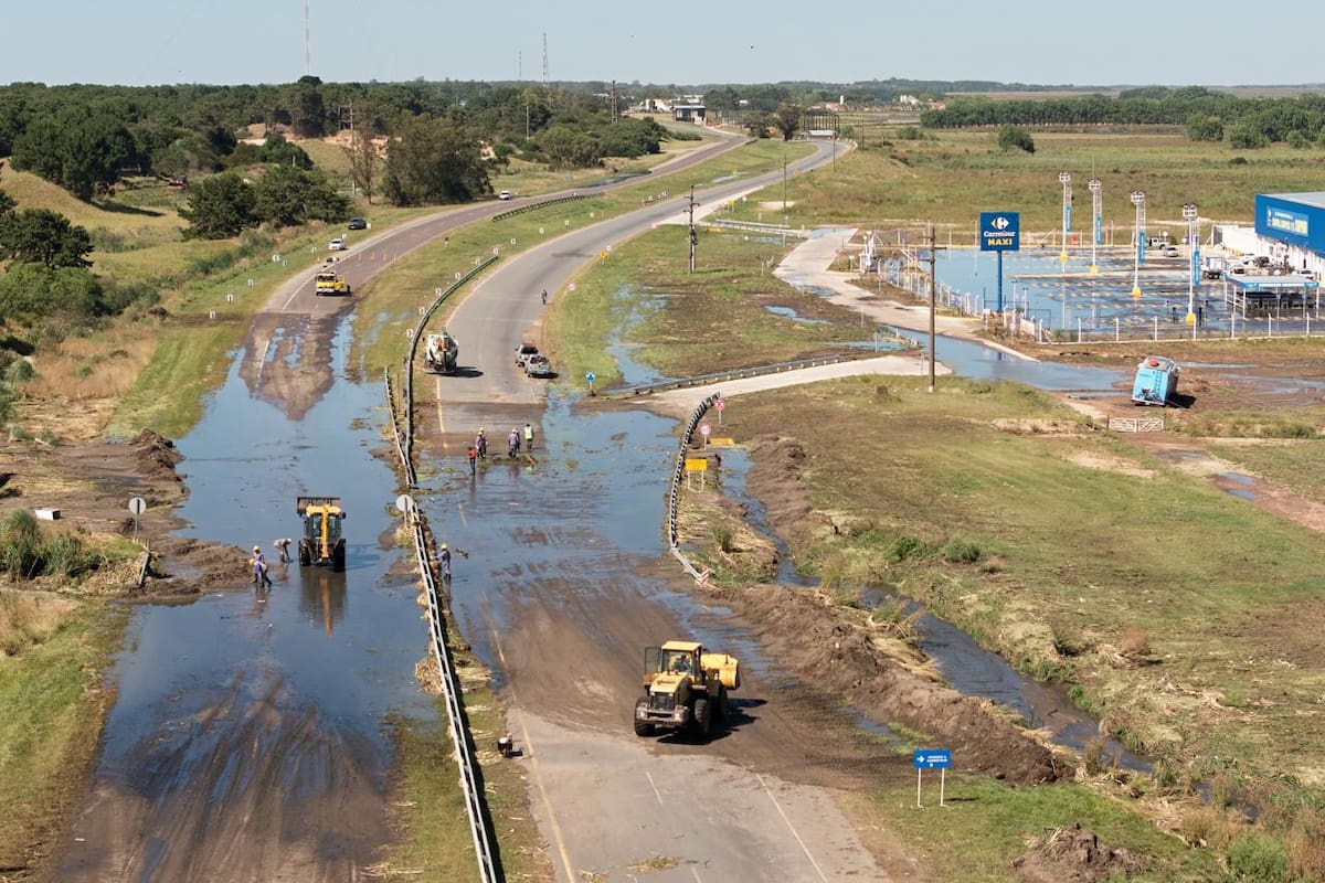 Un derrame de efluentes cloacales se produjo sobre la Ruta Provincial 11